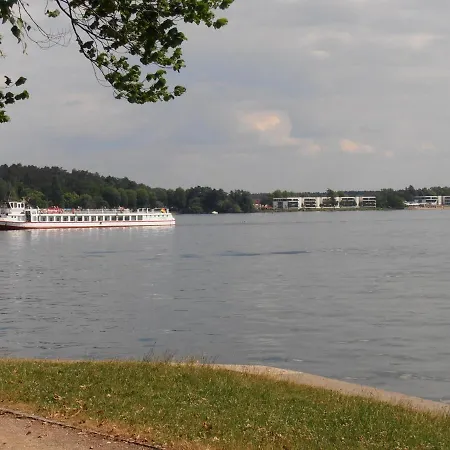 Ferienhaus Undine, Ruhige Lage, Naehe Zur Altstadt, Nur 500 M Zur Mueritz Mit Strand, Mit Parkplatz Und Fahrradhaeuschen * 바렌